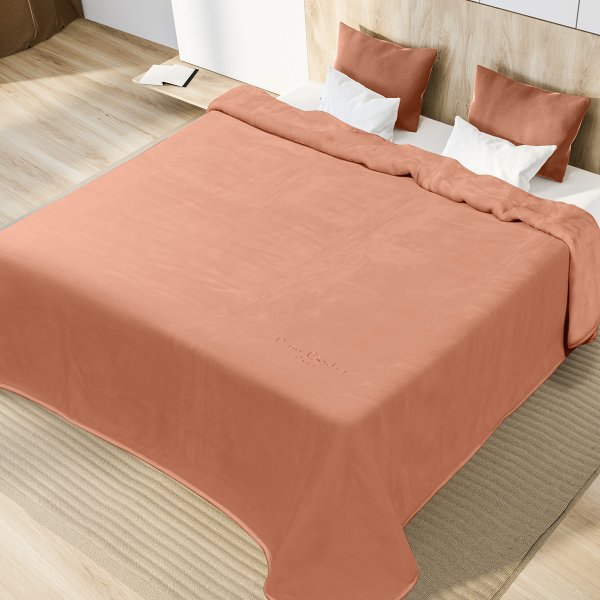 Κουβέρτα Βελουτέ Υπέρδιπλη 545/2 Caramel Pierre Cardin