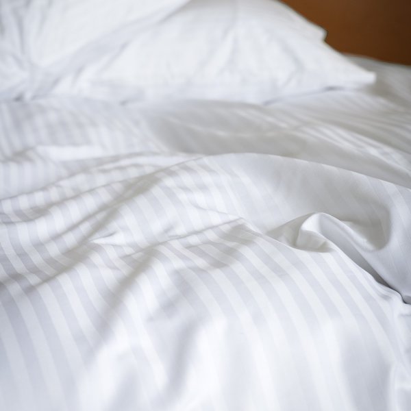 Ξενοδοχειακό Σεντόνι (280x280) 1cm Striped 100% Βαμβακοσατέν 240TC Nima Hotelling